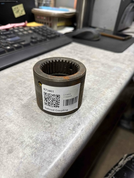 Deere 8430, 8440, 8640, 8450, 8650, 8630 Splined Coupling