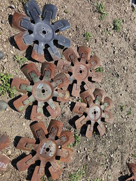Deere 4040, 4240, 4440, 4430, 4630 Fan, 8 Blade
