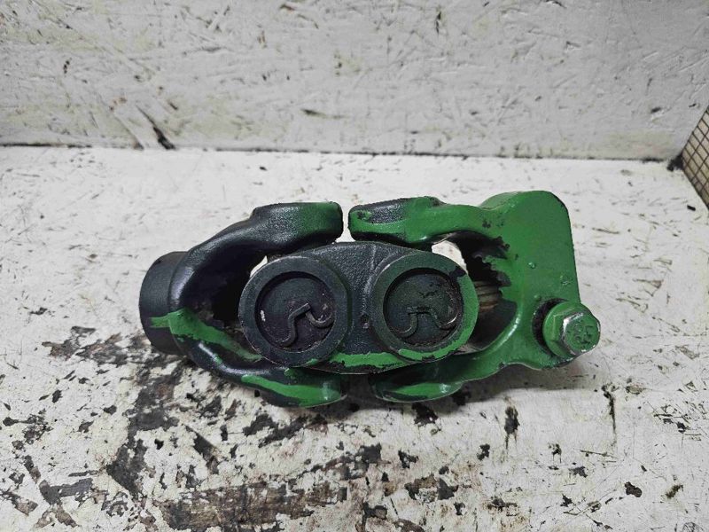 Deere 956 Yoke Assy.