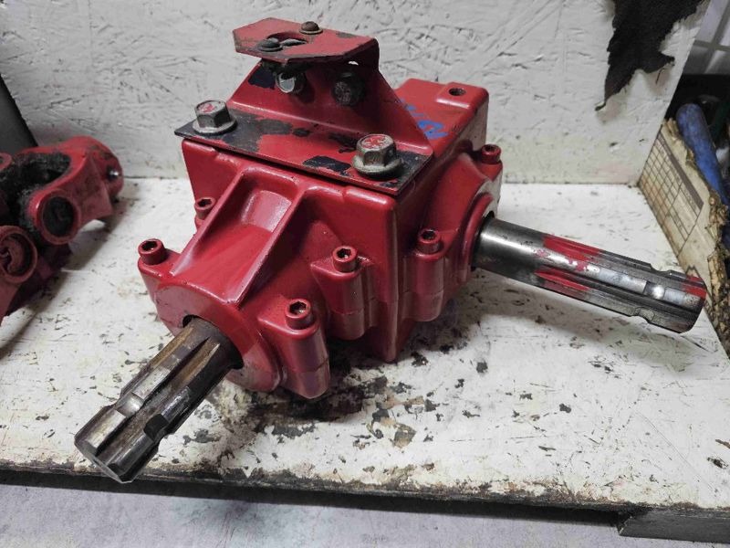 Case/case I.H. RS561 Gearbox, 1000RPM