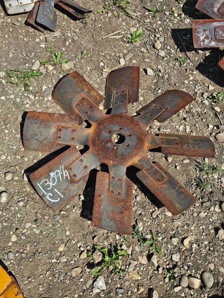 Case/case I.H. 4568 Fan, 8 Blade