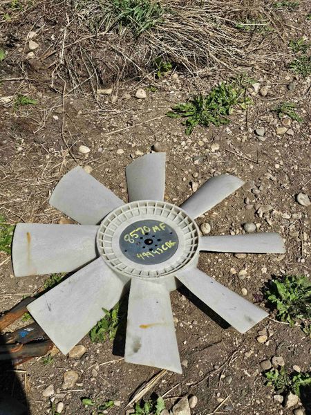 Massey Ferguson 8570 Fan, 8 Blade