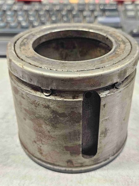 Deere 8430, 8630, 8440, 8640 Piston