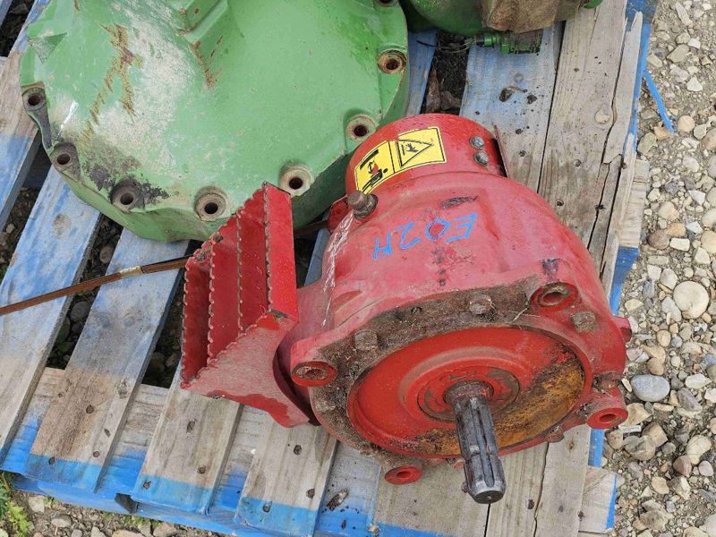 Case/case I.H. 8010 Gearbox Assy.