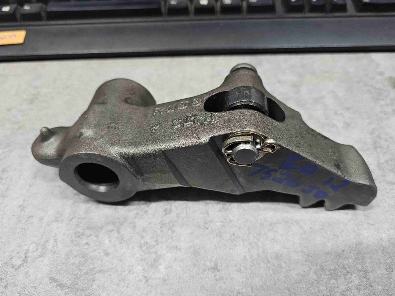 Deere 7520 Trans. Lock Pawl