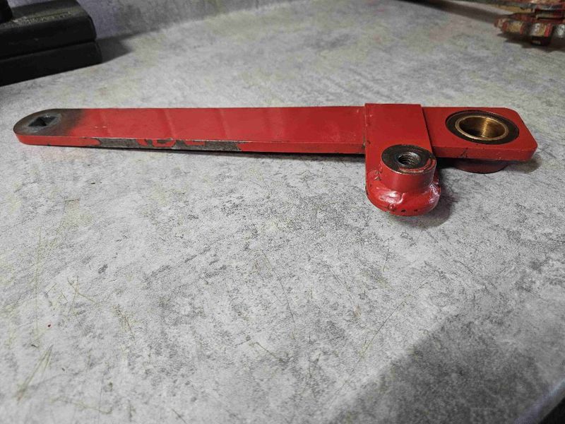 Ford/Nholland BR780 LH Arm