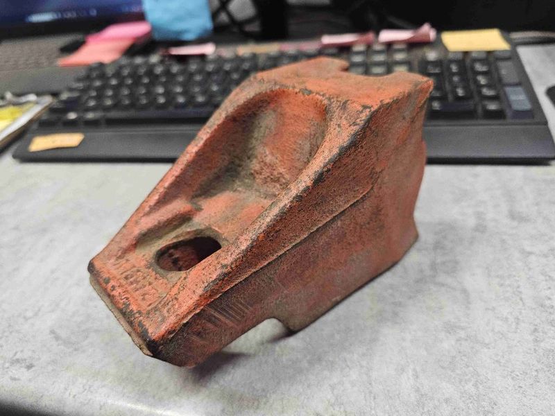 Case/case I.H. 2470, 2670, 2870, 4490, 4494, 4690, 4694, 4890, 4894 Rim Clamp