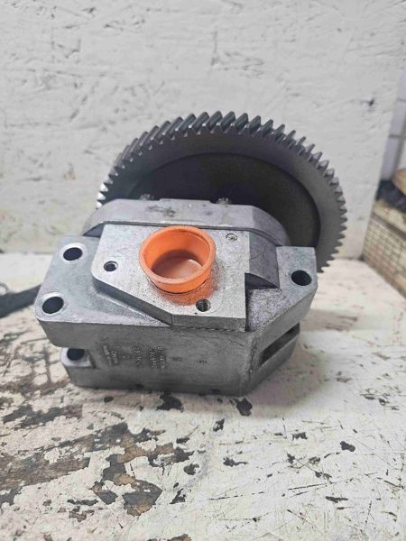 Massey Ferguson 2745 Hydraulic Pump Assy.
