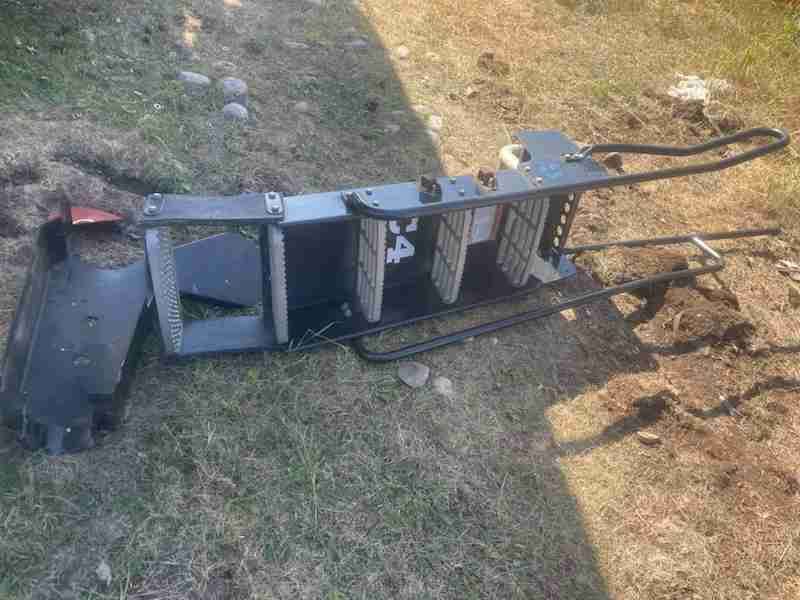 Case/case I.H. 8010 Ladder Assy.