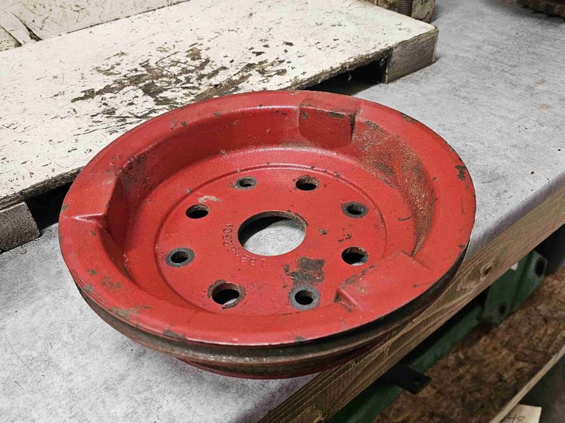 Case/case I.H. 1682 Pulley