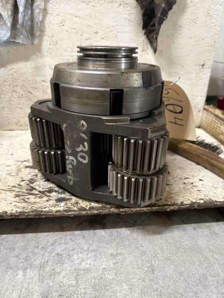 Deere 8630 Planetary Carrier Assy.