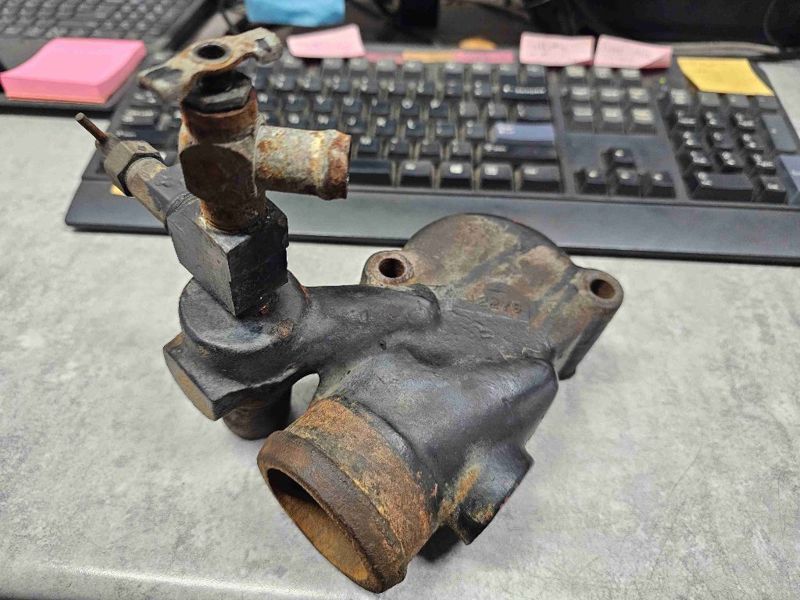 I.H./FARMALL DT436 Thermostat Assy.