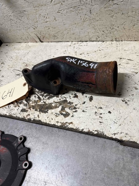 I.H./FARMALL DT436 Elbow, Water Pump Inlet
