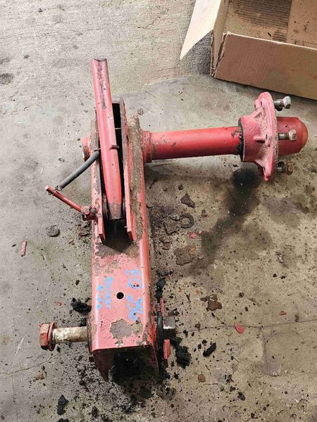 Ford/Nholland 1432 Hub & Spindle Assy.