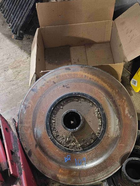 Gleaner R72 Inner Cylinder Sheave
