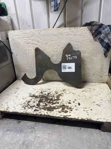 Deere 8430, 8630 Footrest