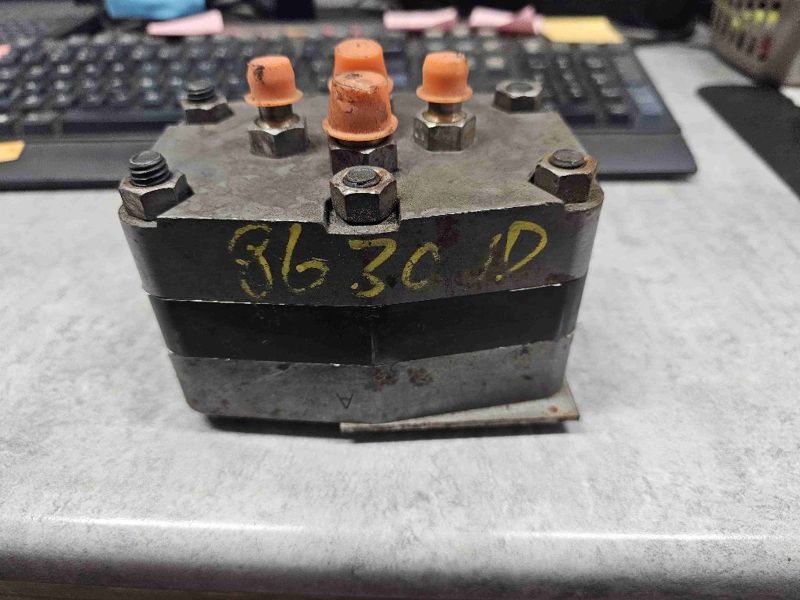 Deere 4030, 4230, 4430, 4040, 4240, 4440, 4050, 4250, 4450, 4555, 4755, 4955, 4560, 4760, 4960, 4630, 4640, 4840, 4650, 4850, 8430, 8440, 8640, 8450, 8560, 8760, 8960, 8570, 8770, 8870, 8970, 8630, 8850 Steering Metering Pump Assy.