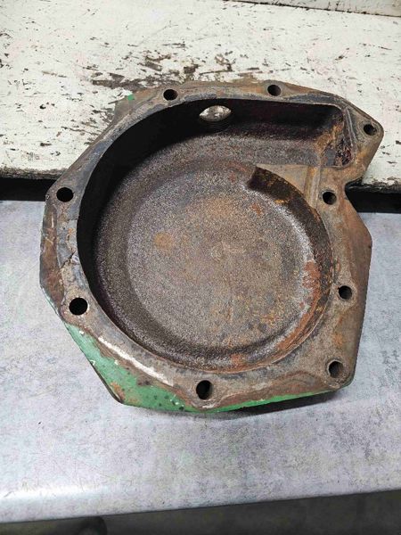 Deere 8850 Water Pump Cover