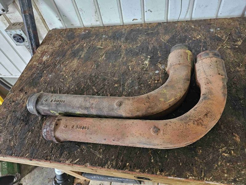 Deere 8850 Exhaust Manifold Coupling