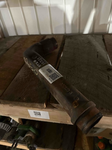 Deere 8850 Exhaust Manifold Coupling