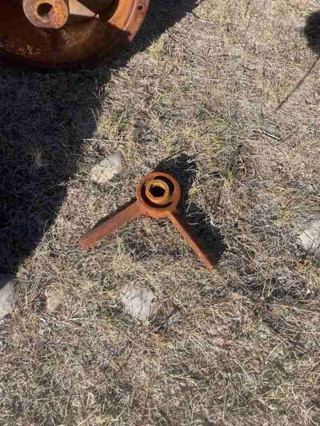 Case/case I.H. 2188 Bearing Support