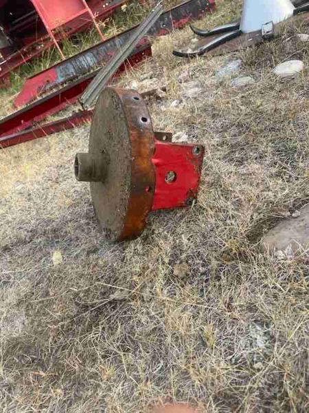 Case/case I.H. 2188 Gearbox Support