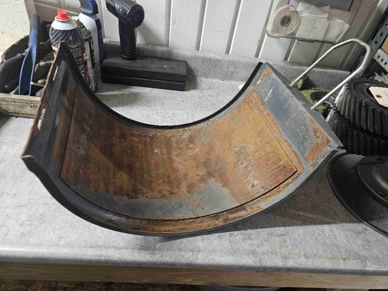 Lexion 590R Bottom Clean Grain Auger Door