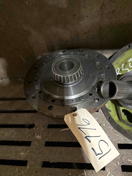 Deere 8430, 8630 Differential