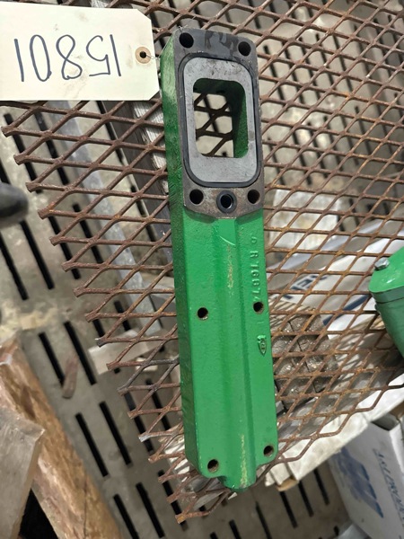 Deere 8770 Selective Control Valve Support