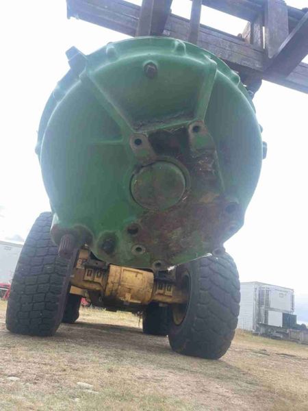 Deere 9600 R.H Final Drive
