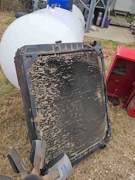 Case/case I.H. 2188 Radiator
