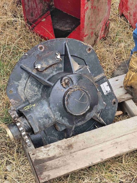 Case/case I.H. 8010 Lower Unloading Auger Gearbox