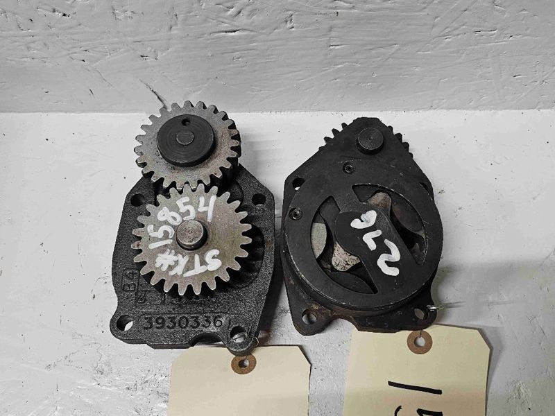 Case/case I.H. 5120, 5220 Oil Pump