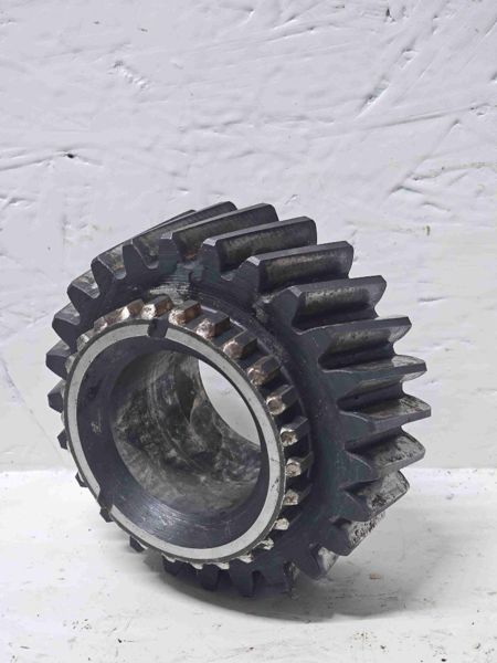 Versatile 700V RH Helical Pinion Gear, 25T