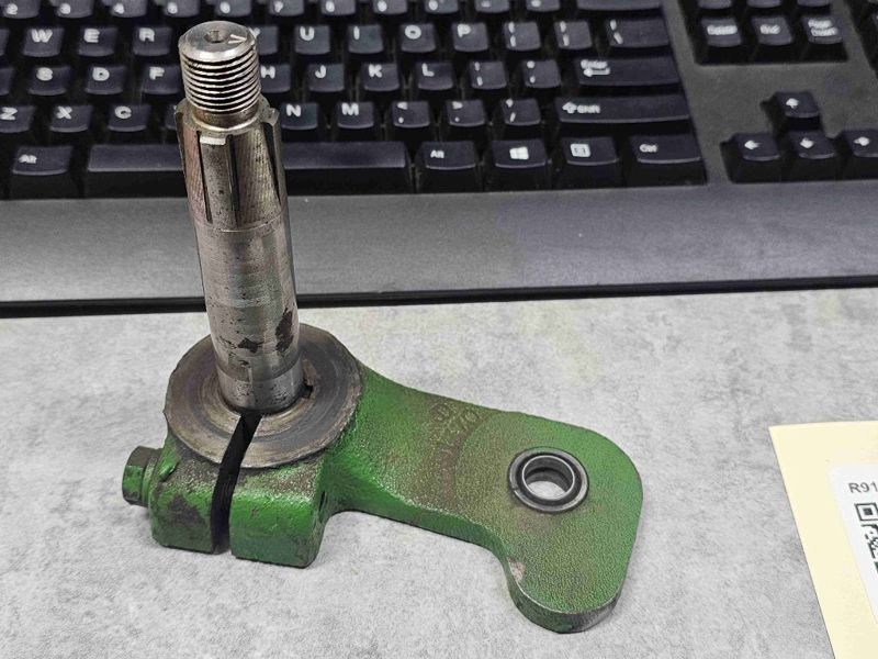 Deere 8560, 8760, 8960, 8570, 8770, 8870, 8970 Speed Shifter Arm & Shaft