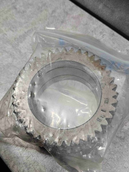 Deere 6605, 7405 Planet Pinion Gear