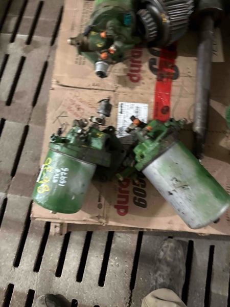 Deere 8430, 8630 Filter Relief Housing