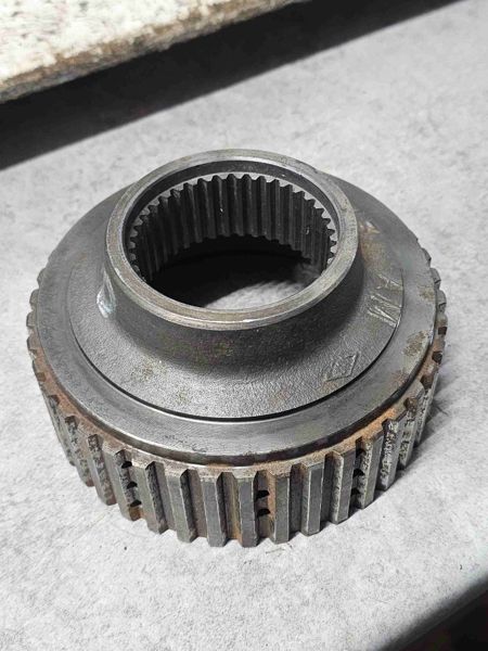Deere 8430, 8630, 8440, 8640, 8450, 8650 Pto Clutch Hub