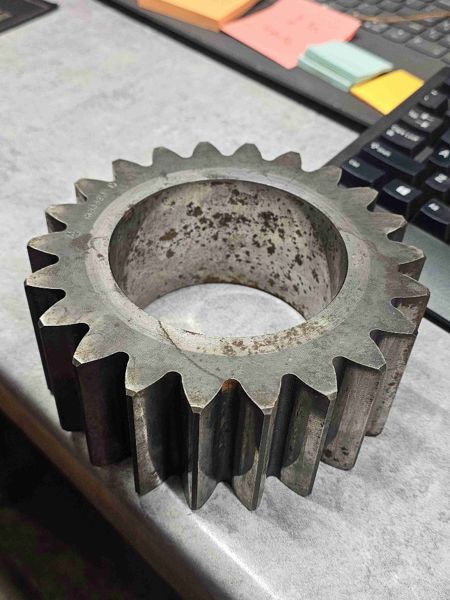 Deere 4640, 4650, 8440, 8450, 8630 Planet Pinion Gear, 22T