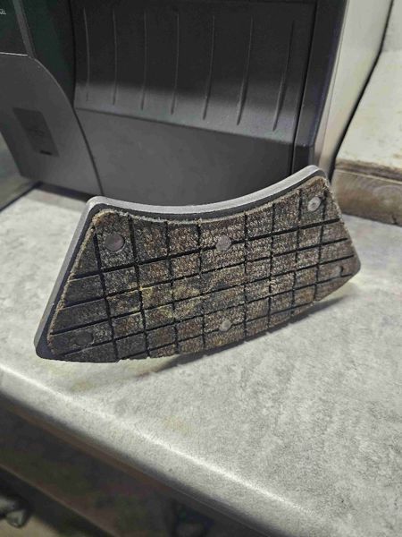 Deere 4440, 2520, 3010, 3020, 4000, 4020, 4040, 4240, 4230, 4320, 4430, 9940, 9950, 7020, 7520, 8850, 8630, 8430 Brake And Piston