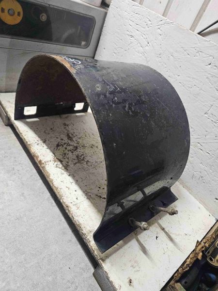 Ford/Nholland CR9040, CR9060, CR9070, CR9080, CR920, CR940, CR960, CR970, CX840, CX860, CX880 Clean Grain Elevator Door