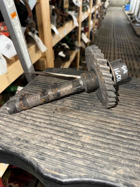 Deere R Gear And Camshaft