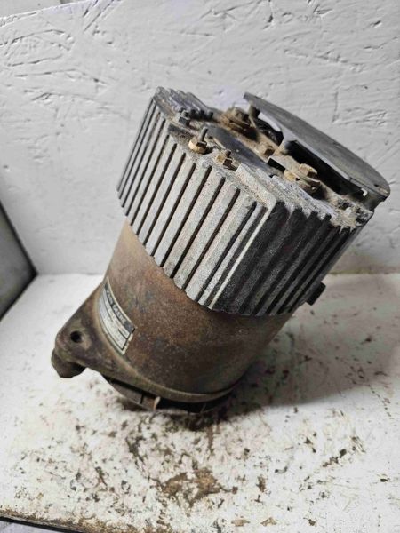 Deere 8650 Alternator