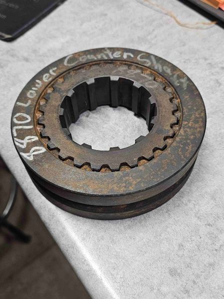 Deere 8560, 8760, 8960, 8570, 8770, 8870, 8970, 9100, 9200, 9300, 9400, 9120, 9220, 9320, 9420, 9520, 9620 Shift Collar Assy.