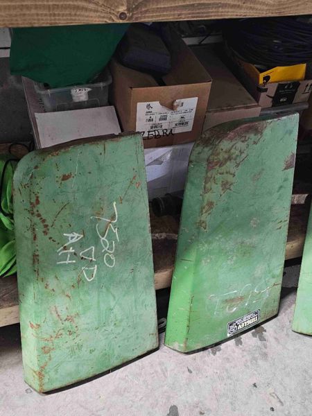 Deere 5010, 5020, 6030, 7520 RH Side Panel