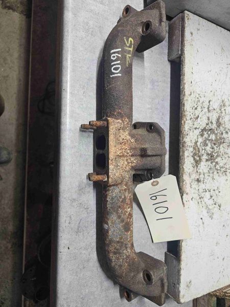 Massey Ferguson 760 Exhaust Manifold