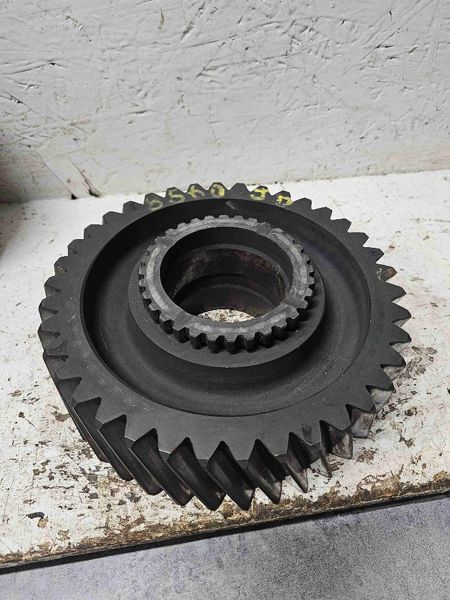 Deere 8560, 8760, 8960 Countershaft Gear