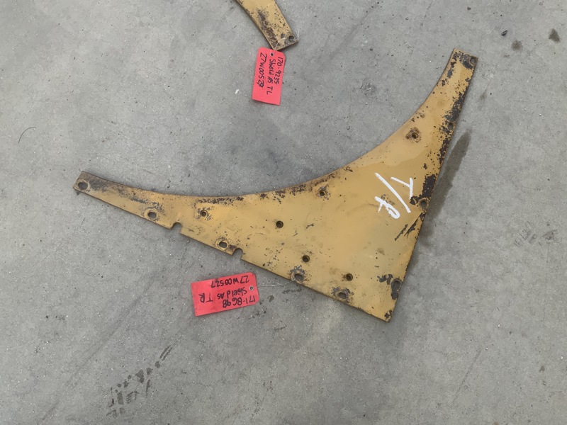 Caterpillar 637D, 631D, 631G, 633D, 637G, 639D Shield AS  Upper Right