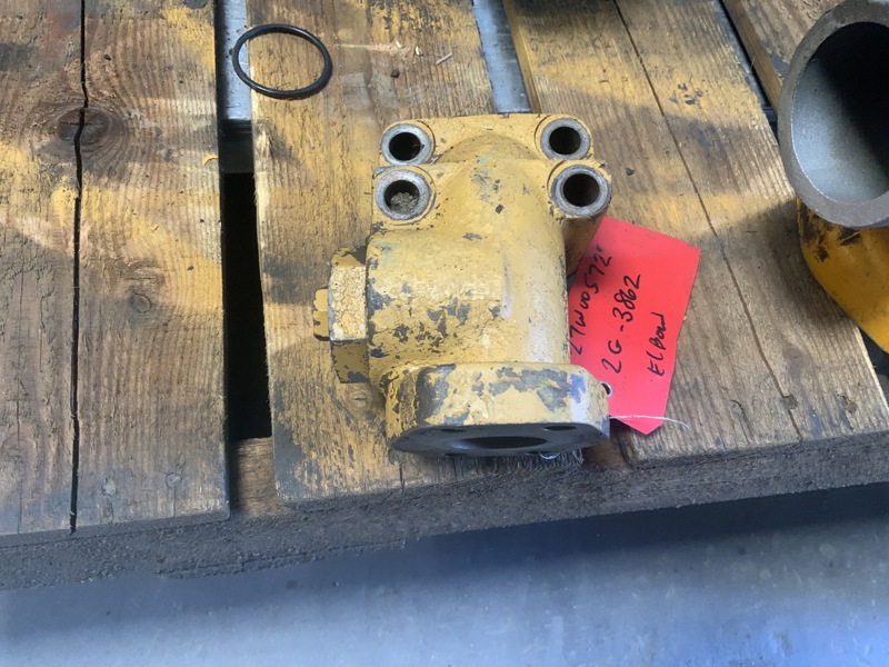 Caterpillar 637D, 631E, 637E Elbow