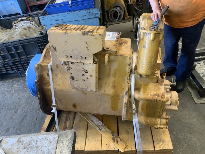 Caterpillar 631E, 637E Transmission AR